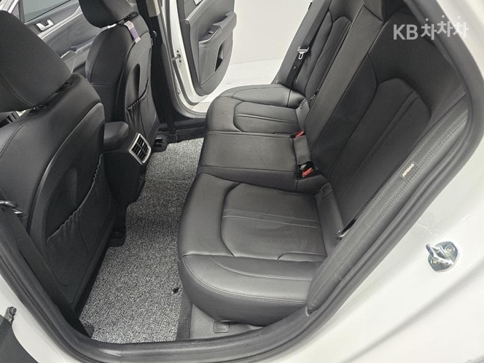 Kia K5 3rd Gen2.0 Gasoline Prestige - 16