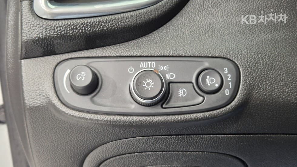 Джи Ем Корея The New (фейслифт) Trax1.6 Дизел Premier - 18