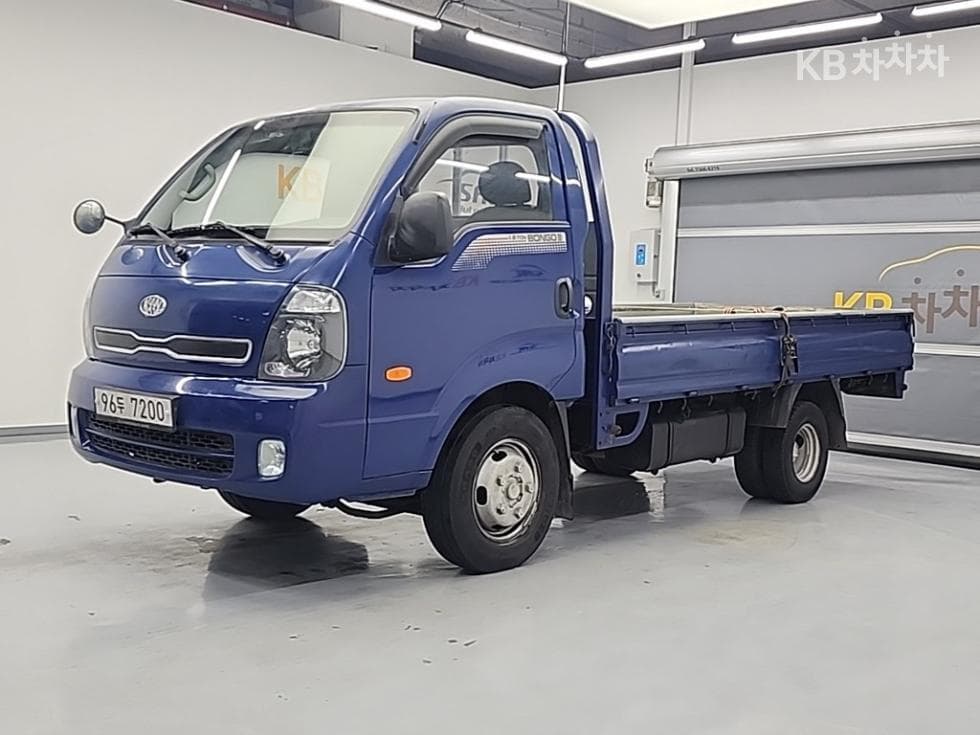 Киа Бонго 3 (лек) 1.2Тон Удължено междуосие 표준캡 CRDi Noblesse - Image 1