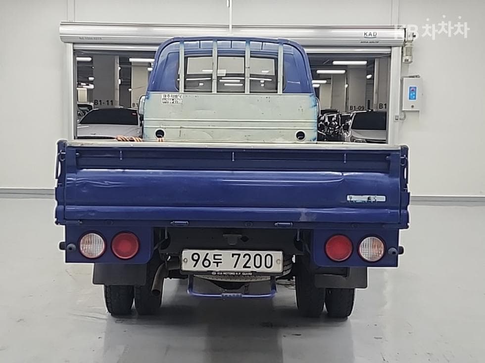 Киа Бонго 3 (лек)1.2Тон Удължено междуосие 표준캡 CRDi Noblesse - 3