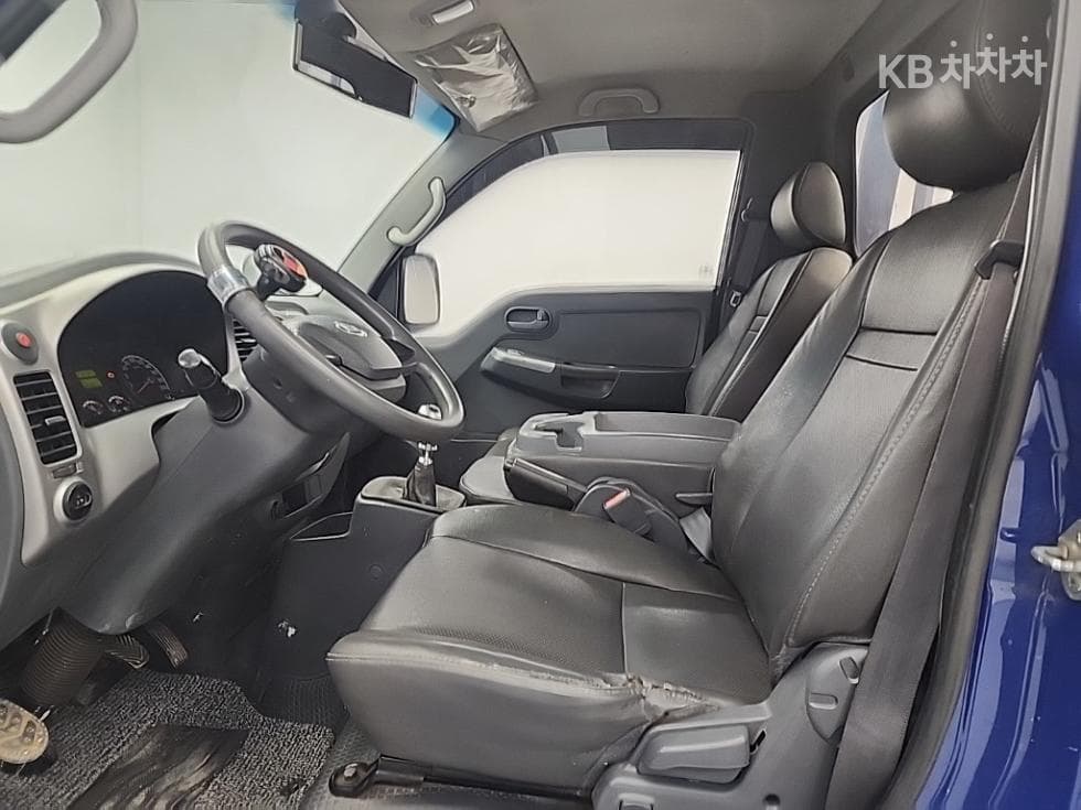 Киа Бонго 3 (лек)1.2Тон Удължено междуосие 표준캡 CRDi Noblesse - 10