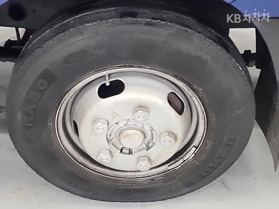 Киа Бонго 3 (лек)1.2Тон Удължено междуосие 표준캡 CRDi Noblesse - 15