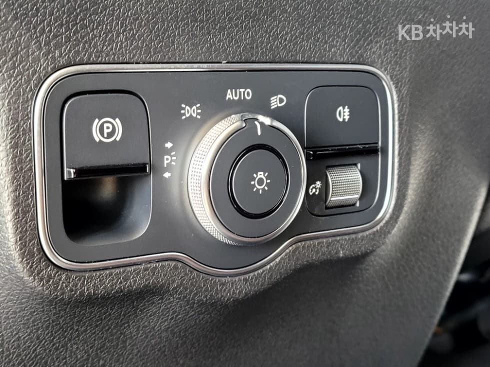 Mercedes-Benz GLB(X247)M-AMG GLB 35 4Matic - 11