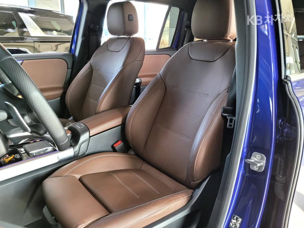 Mercedes-Benz GLB(X247)M-AMG GLB 35 4Matic - 26