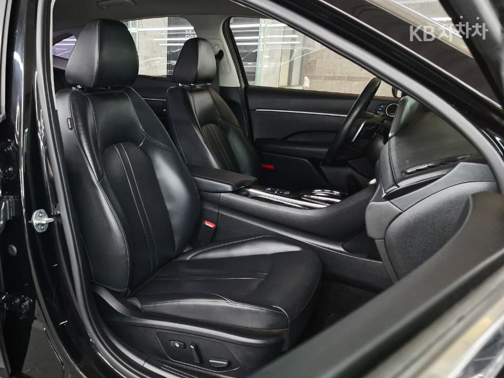 Hyundai Sonata (DN8)2.0 Premium 패밀리 - 10