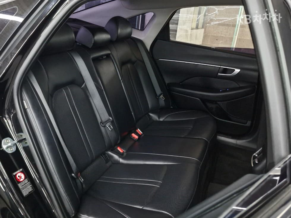 Hyundai Sonata (DN8)2.0 Premium 패밀리 - 11