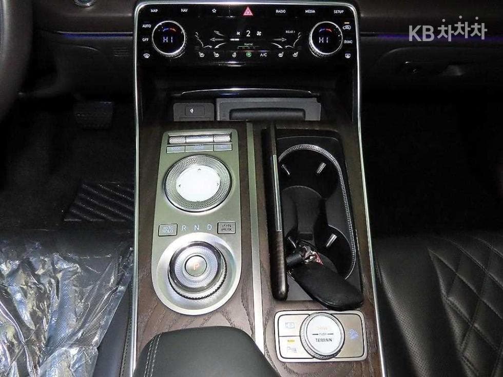 Genesis GV803.5 Turbo Gasoline AWD - 12