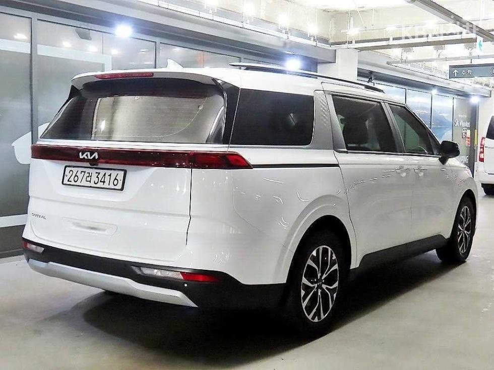 Kia Carnival 4th generationD2.2 9-seater Prestige - 4