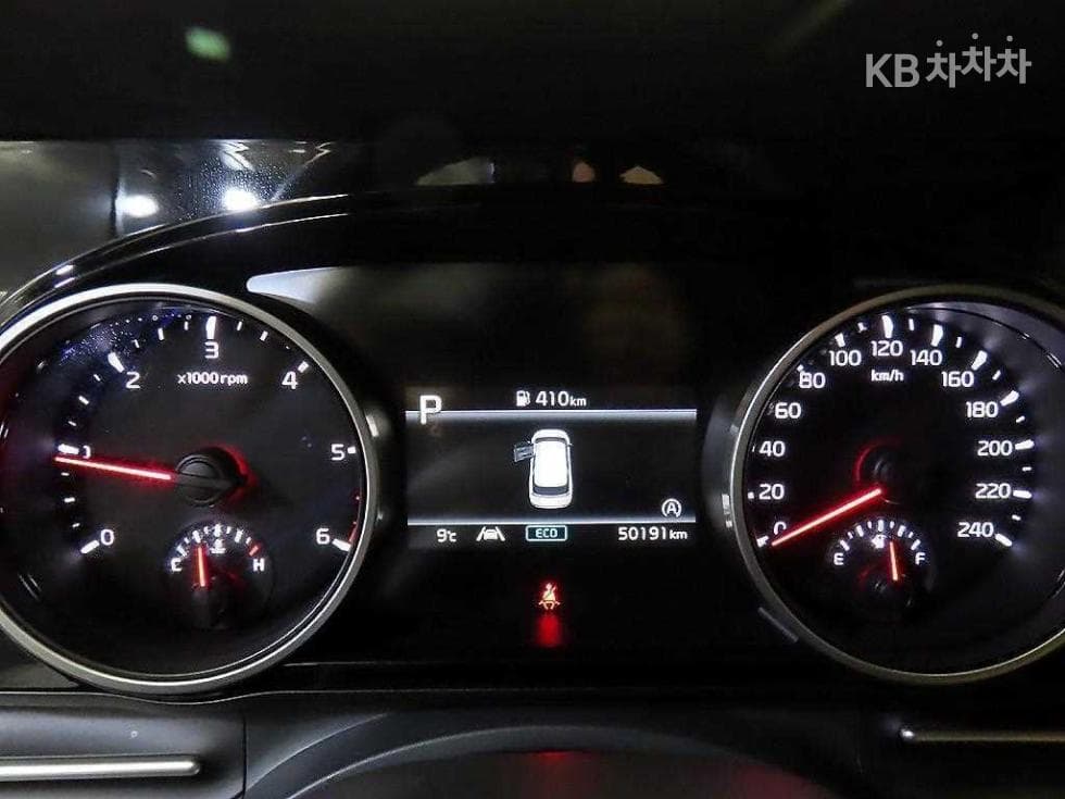 Kia Carnival 4th generationD2.2 9-seater Prestige - 9