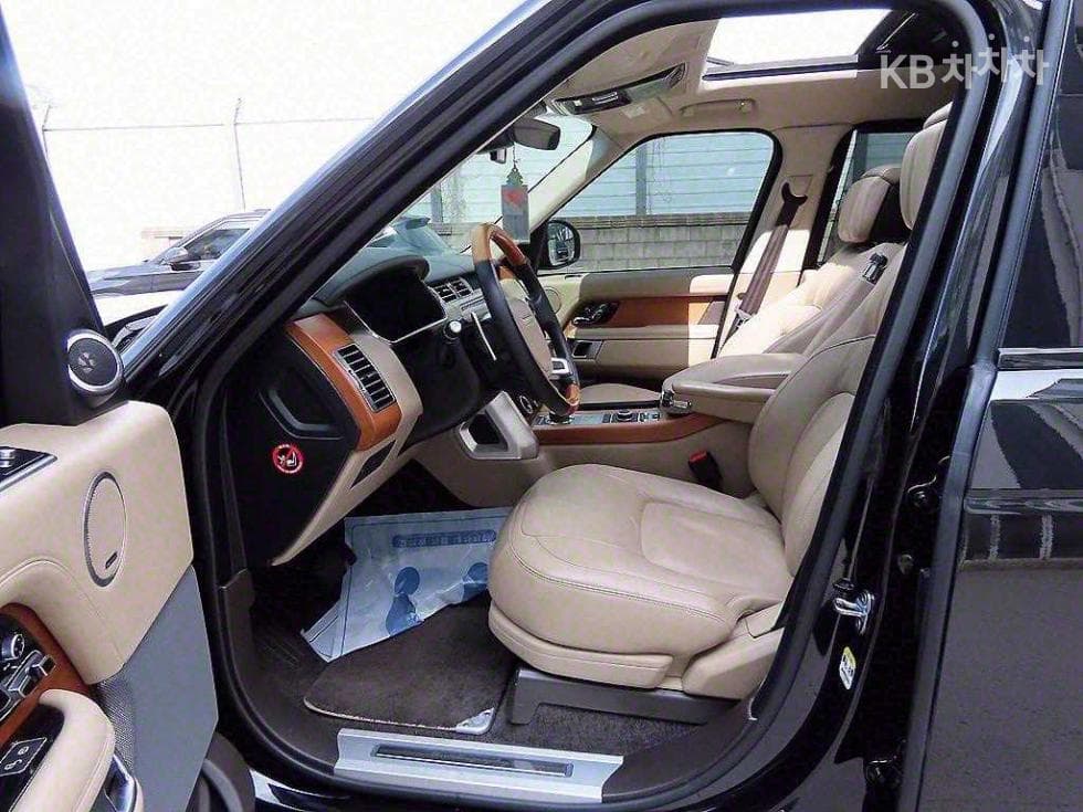 Land Rover New Range Rover4.4 SDV8 Autobiography L405 - 5