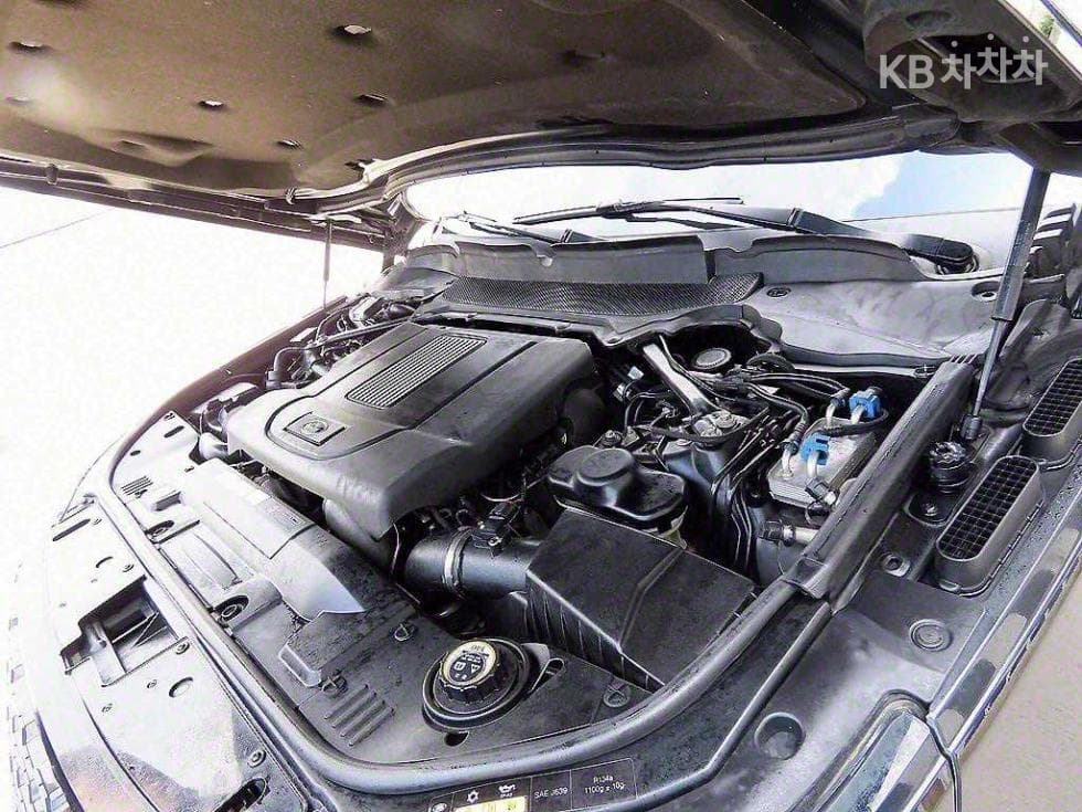 Land Rover New Range Rover4.4 SDV8 Autobiography L405 - 19