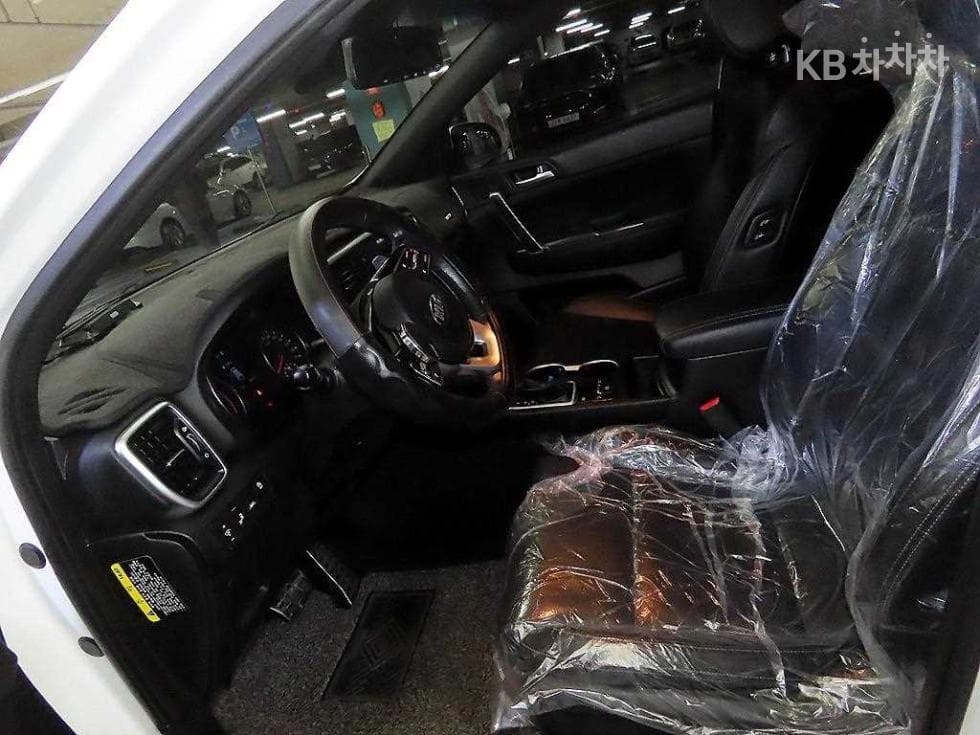 Kia Sportage 더 볼드2.0 Diesel 2WD Prestige - 6