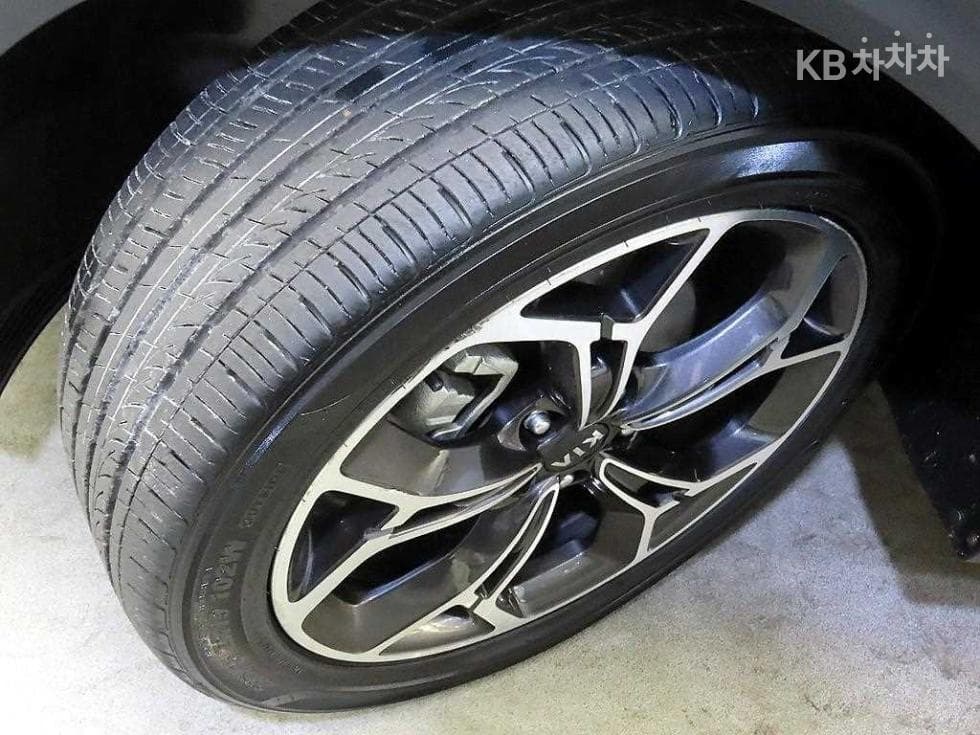 Kia Sportage 더 볼드2.0 Diesel 2WD Prestige - 20