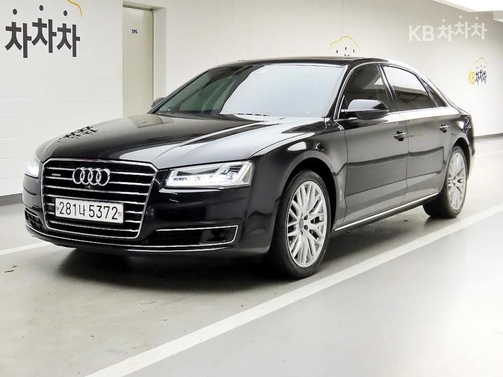 Audi NEW A860 TFSI Quattro LWB 4 seater 5-seater - 2