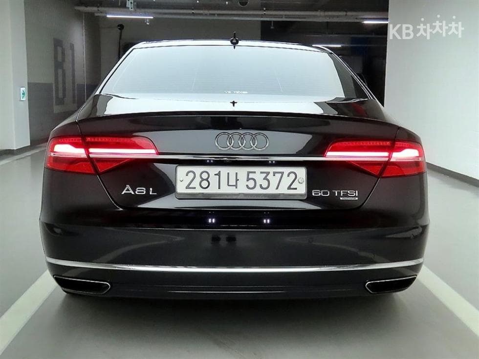 Audi NEW A860 TFSI Quattro LWB 4 seater 5-seater - 3