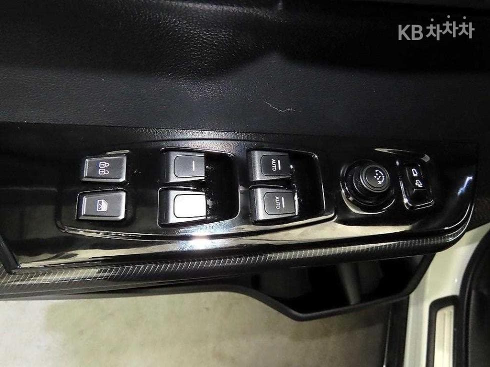 KG Mobility 액티언(J120)2WD S7 Standard - 13