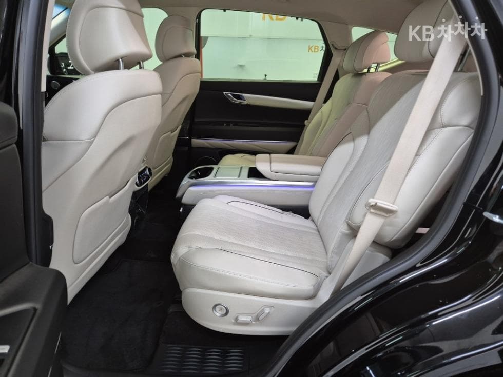 Genesis GV803.5 Turbo Gasoline AWD - 12