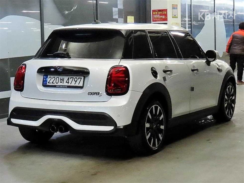 Mini Cooper 5-doorS 2.0 Classic Standard - 4