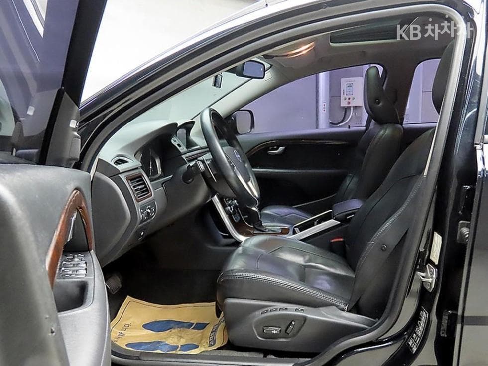 Volvo XC70D5(Дизел) 3-토 поколение - 5