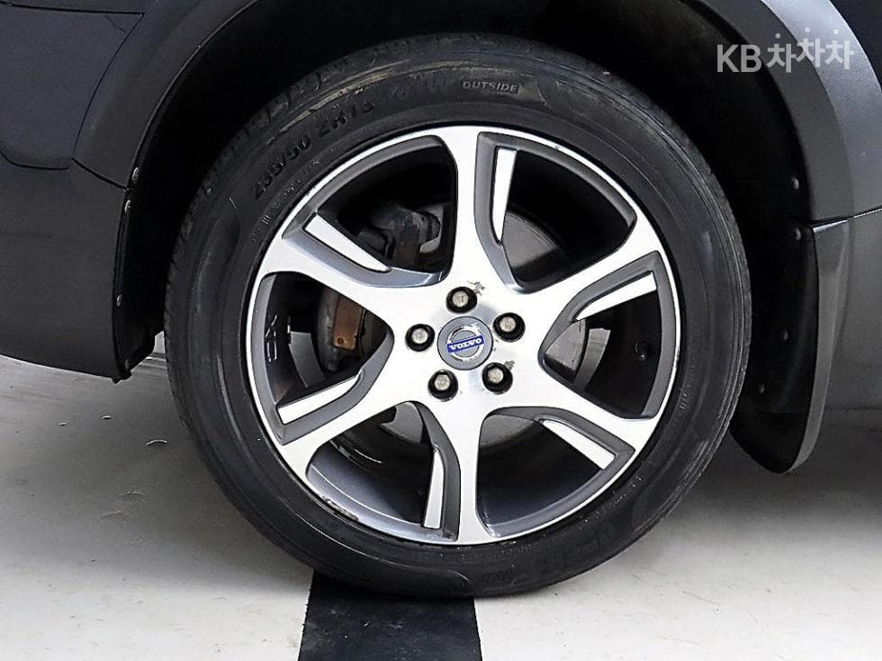 Volvo XC70D5(Дизел) 3-토 поколение - 20