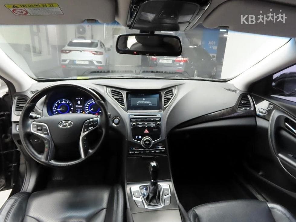 Hyundai Grandeur (Azera)HGHG240 Modern - 7