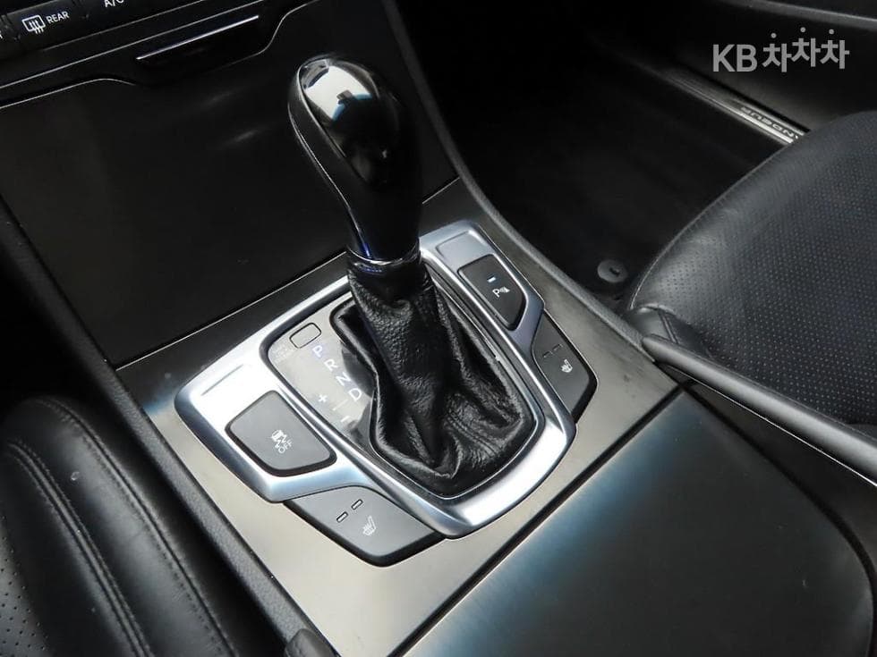 Hyundai Grandeur (Azera)HGHG240 Modern - 11