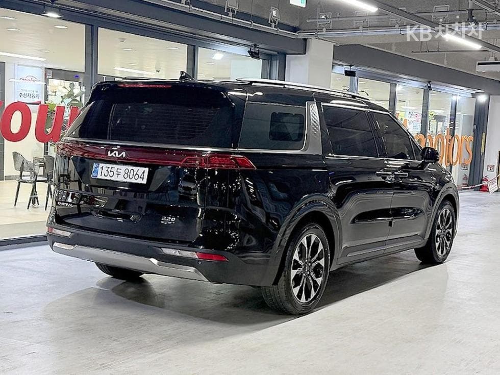Kia Carnival 4th generationD2.2 9-seater Noblesse - 4