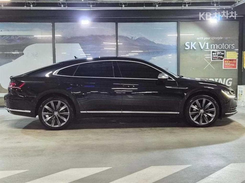Volkswagen Arteon2.0 Turbo Diesel Injection 4WD Elegance Prestige - 3
