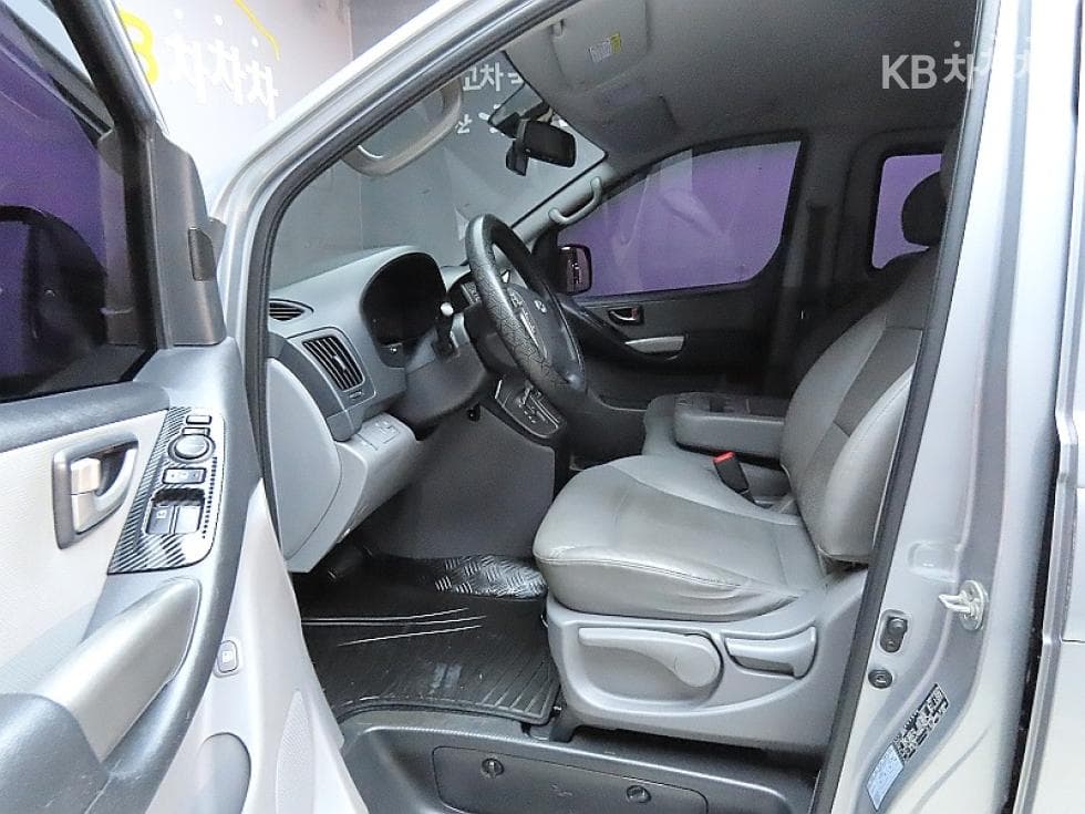 Хюндай Гранд Старекс12-местен Комби CVX Premium - 10