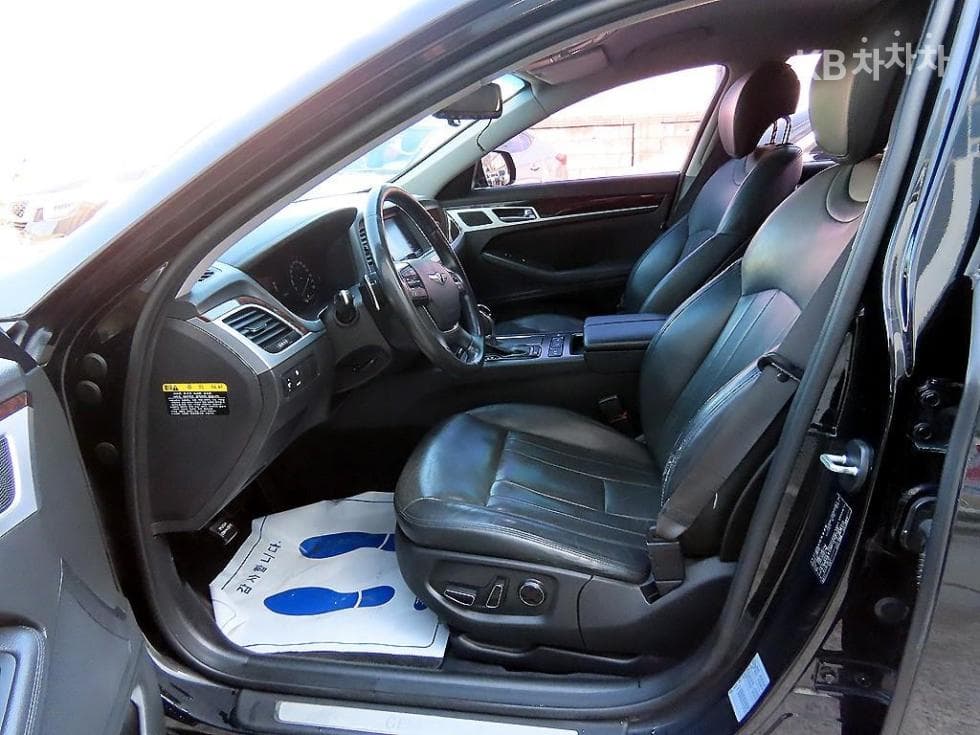 Hyundai GenesisDHG330 Modern - 5