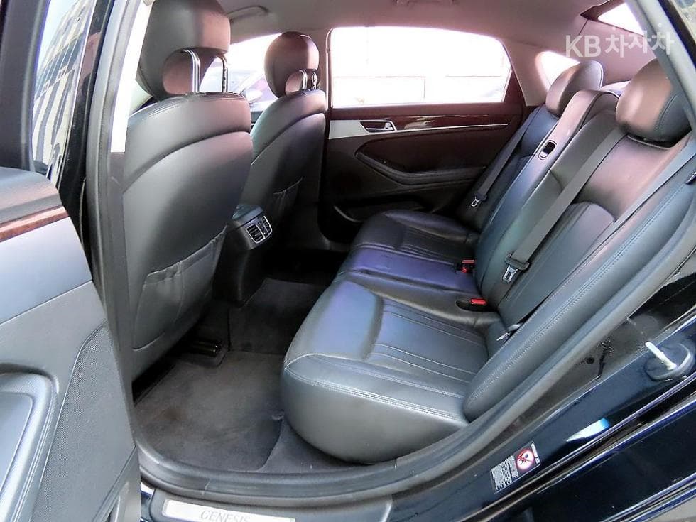 Hyundai GenesisDHG330 Modern - 6