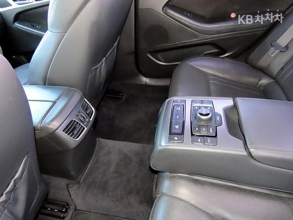 Hyundai GenesisDHG330 Modern - 17