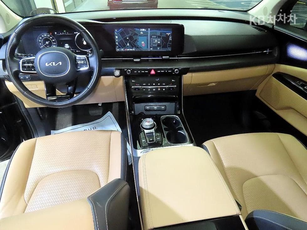 Kia Carnival 4th generationD2.2 9-seater Signature - 10