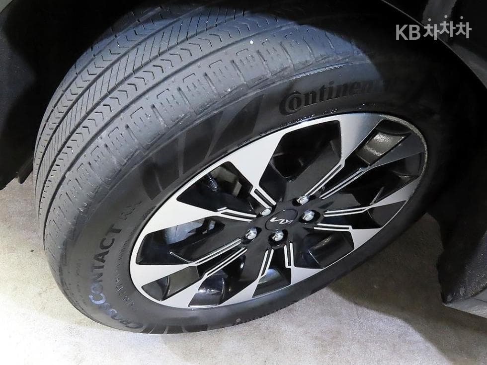 Kia Carnival 4th generationD2.2 9-seater Signature - 20