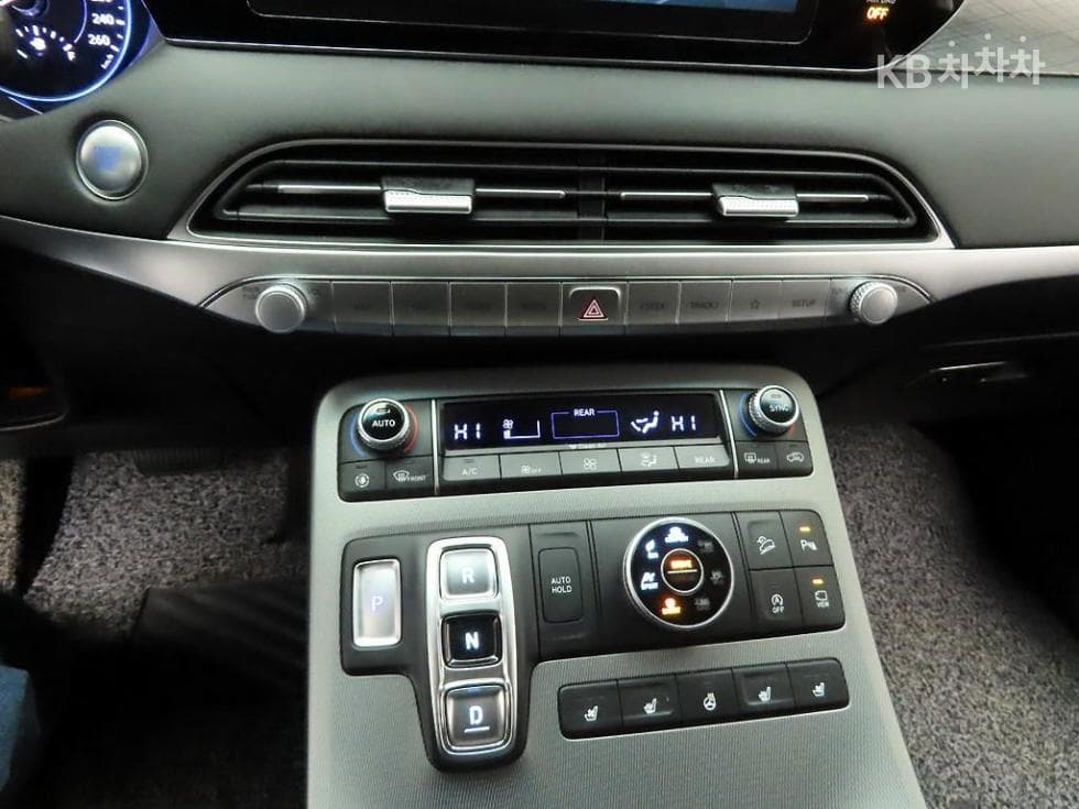 Hyundai Palisade3.8 Gasoline 7-seater (Limousine) AWD Prestige - 9