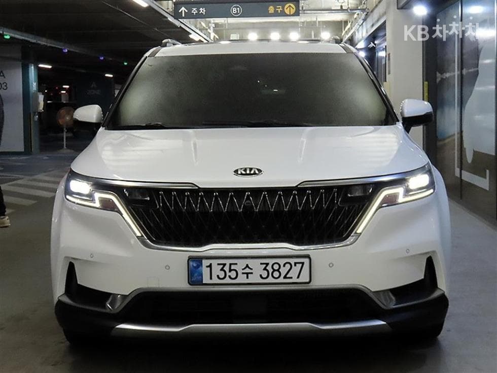 Kia Carnival 4th generationD2.2 9-seater Signature - 2