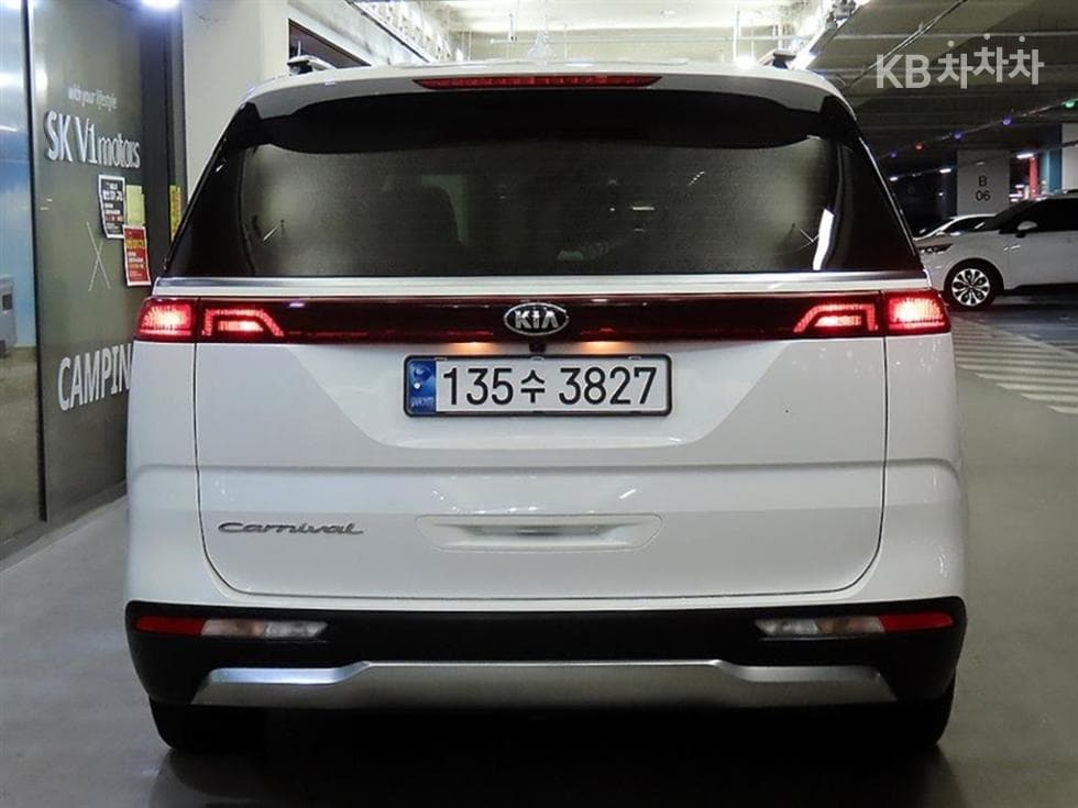 Kia Carnival 4th generationD2.2 9-seater Signature - 5