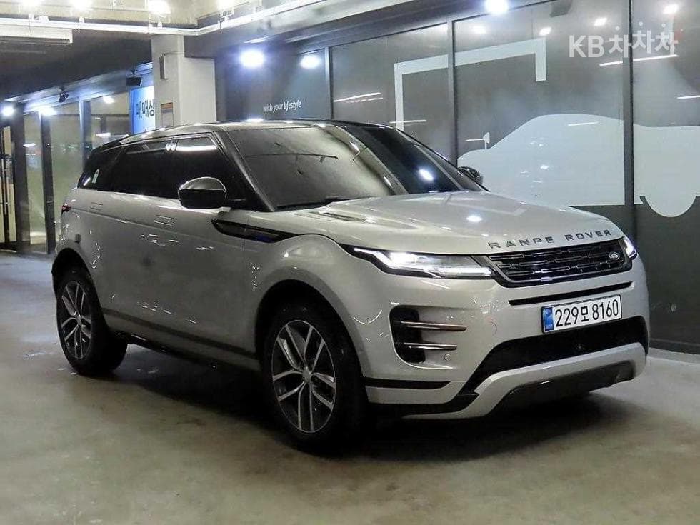 Land Rover New Range Rover Evoque 2.0 P250 Dynamic SE - Image 1