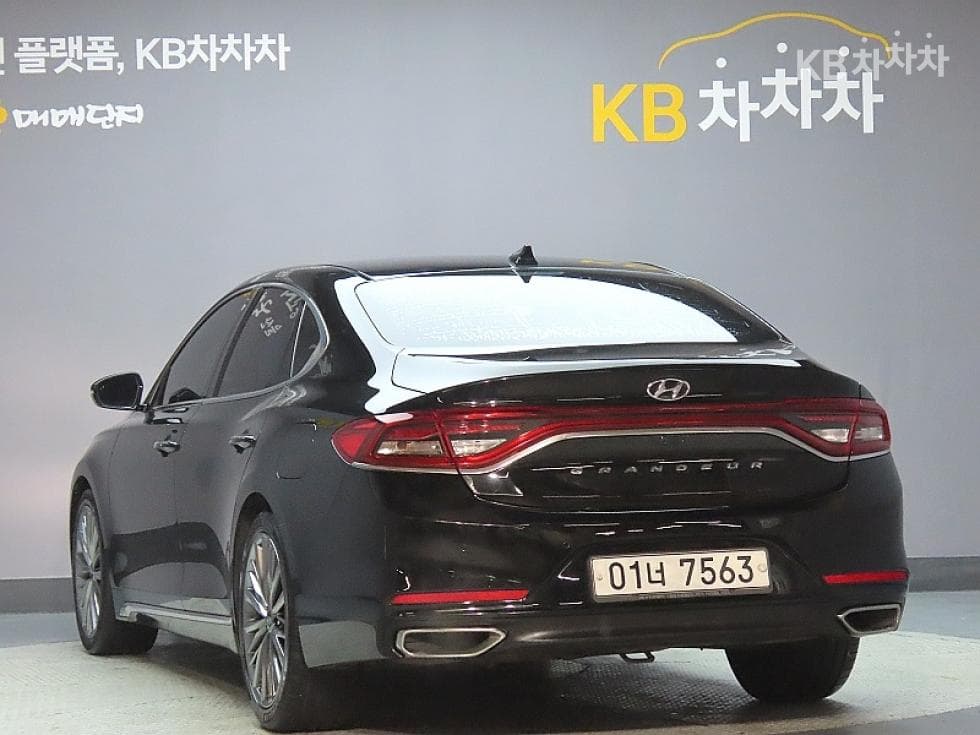 Hyundai Grandeur (Azera)IG2.4 Premium Special (special feature/edition) - 4