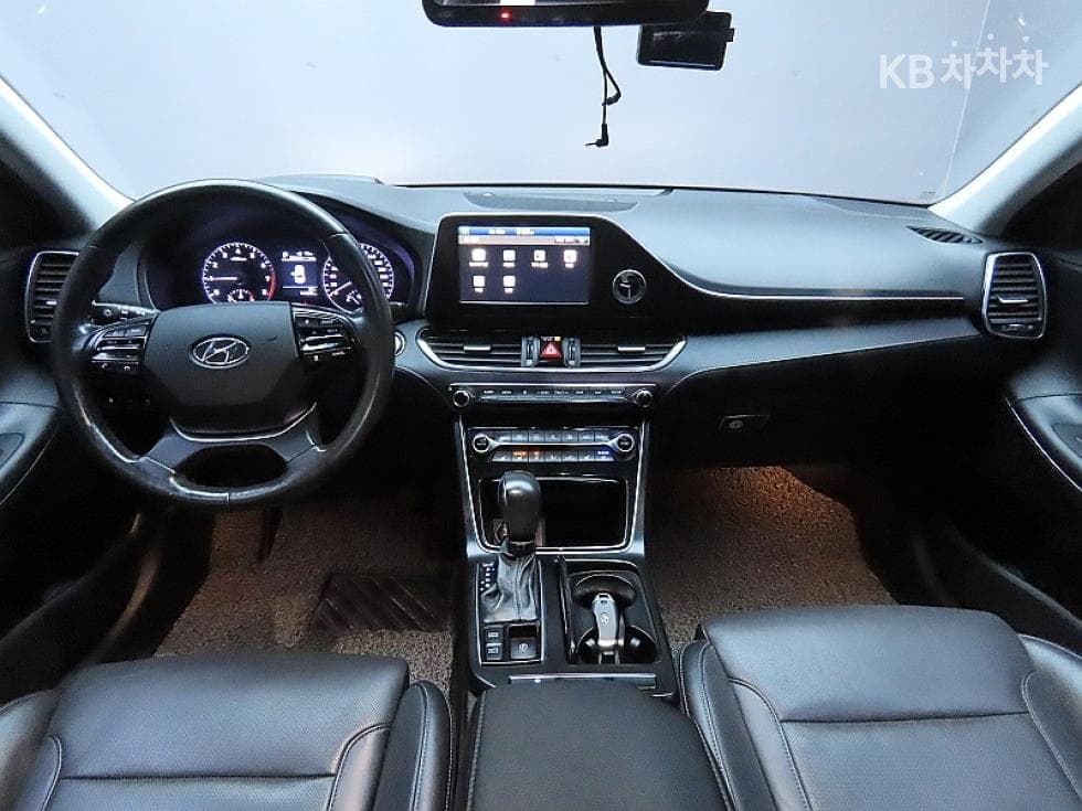 Hyundai Grandeur (Azera)IG2.4 Premium Special (special feature/edition) - 6