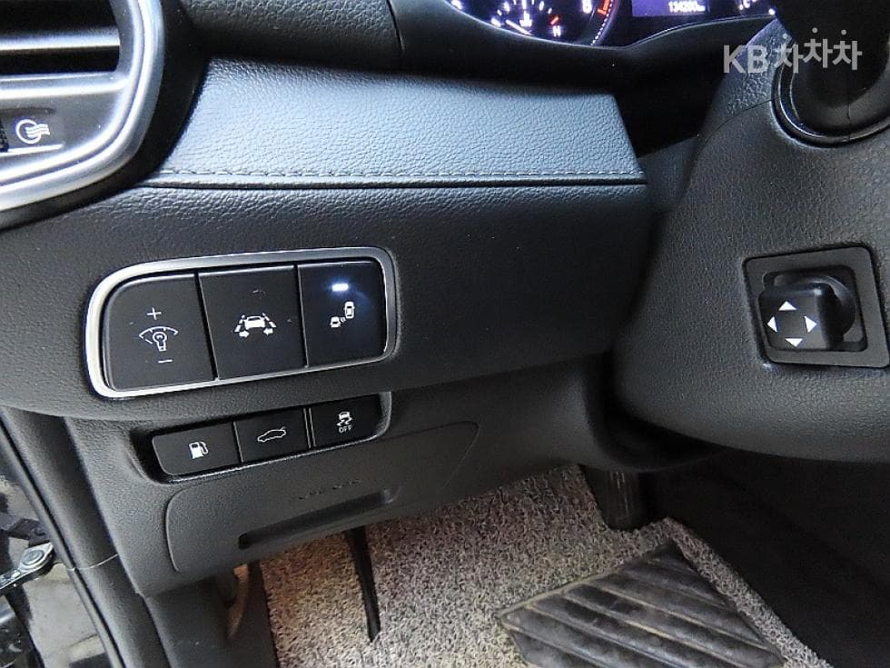 Hyundai Grandeur (Azera)IG2.4 Premium Special (special feature/edition) - 12