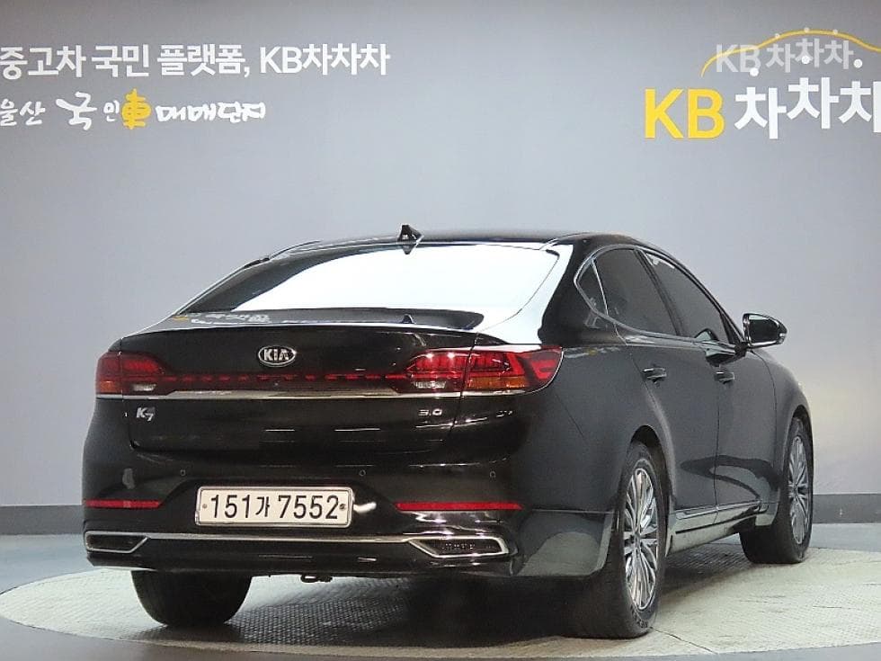 Kia K7 Premiere3.0 GDi Noblesse - 2