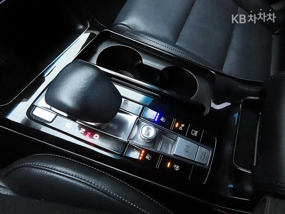 Kia K7 Premiere3.0 GDi Noblesse - 9