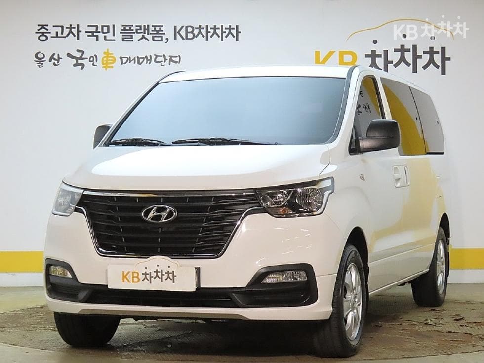 Hyundai The New (facelift) 그랜드 Star렉스 웨건 11-seater 4WD Smart - Image 1