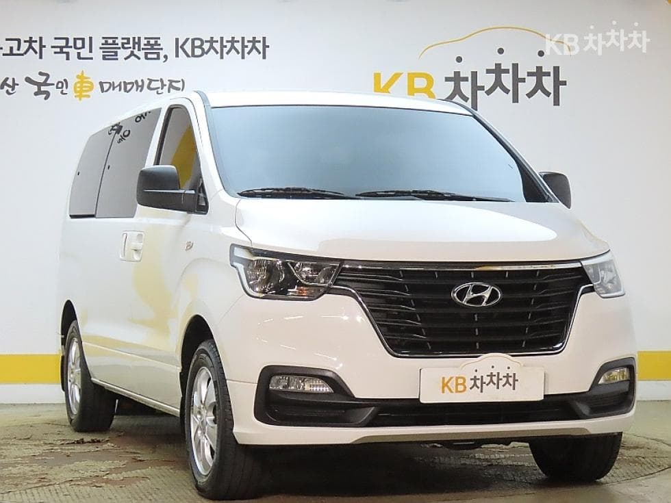 Hyundai The New (facelift) 그랜드 Star렉스웨건 11-seater 4WD Smart - 3