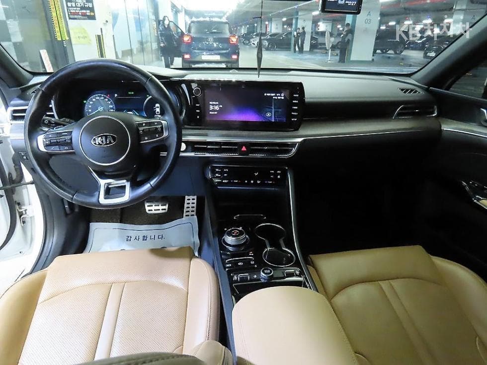 Kia K5 Hybrid 3rd Gen 2.0 HEV Noblesse - Image 1
