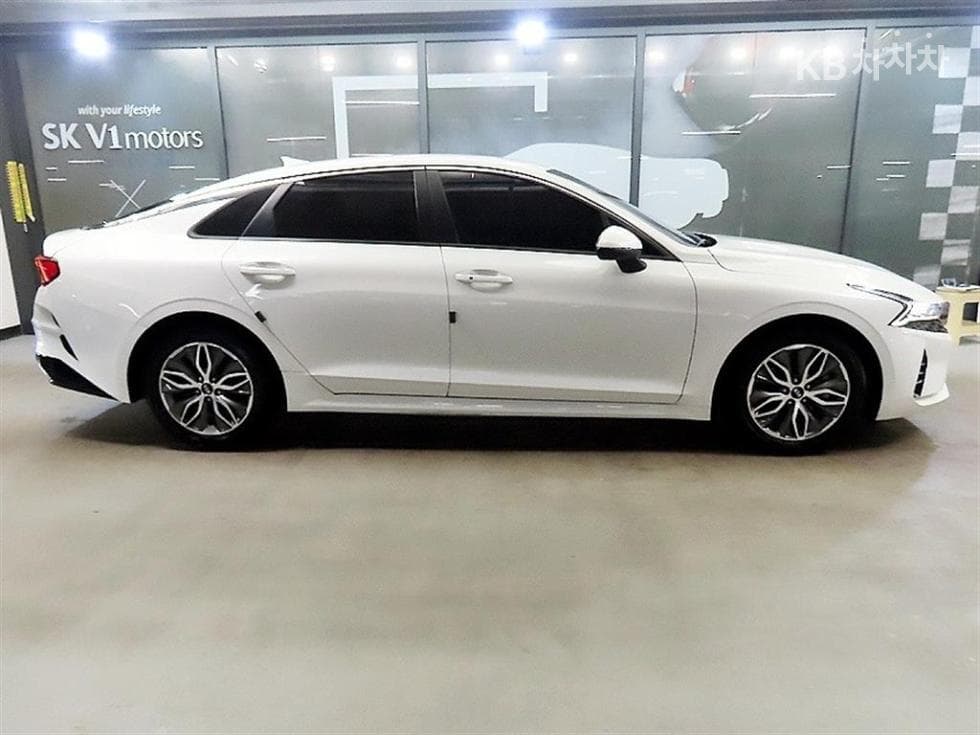 Kia K5 Hybrid 3rd Gen2.0 HEV Noblesse - 3