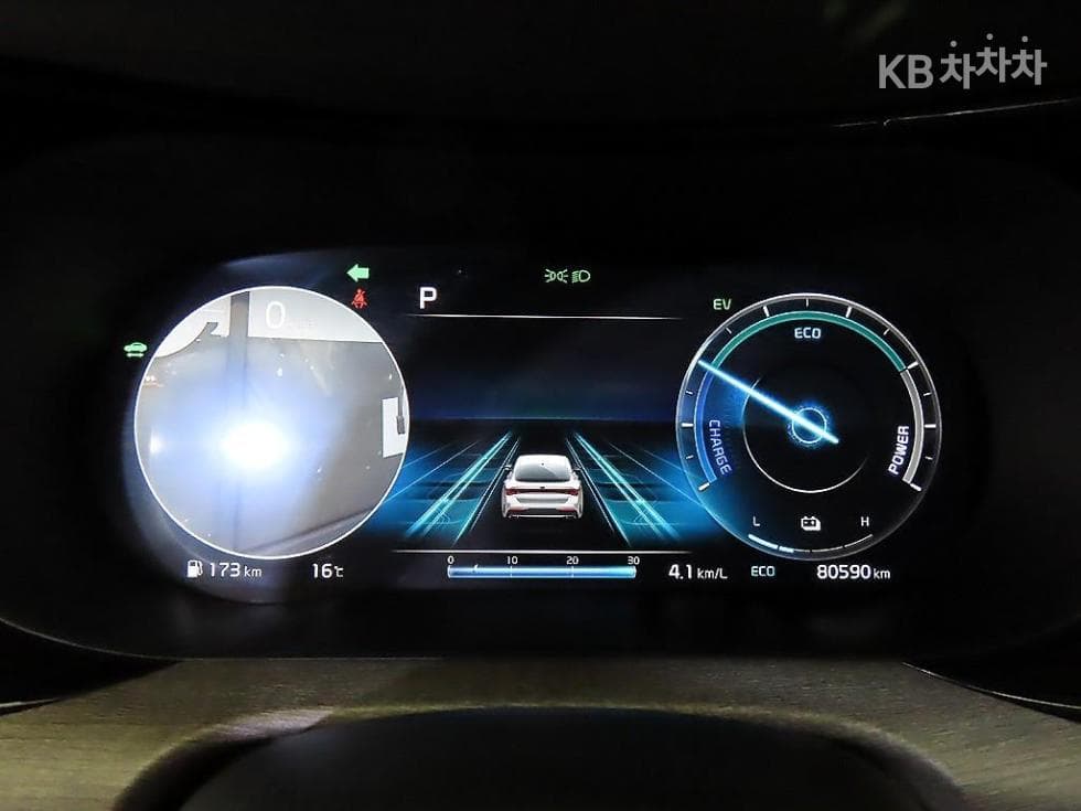 Kia K5 Hybrid 3rd Gen2.0 HEV Noblesse - 16