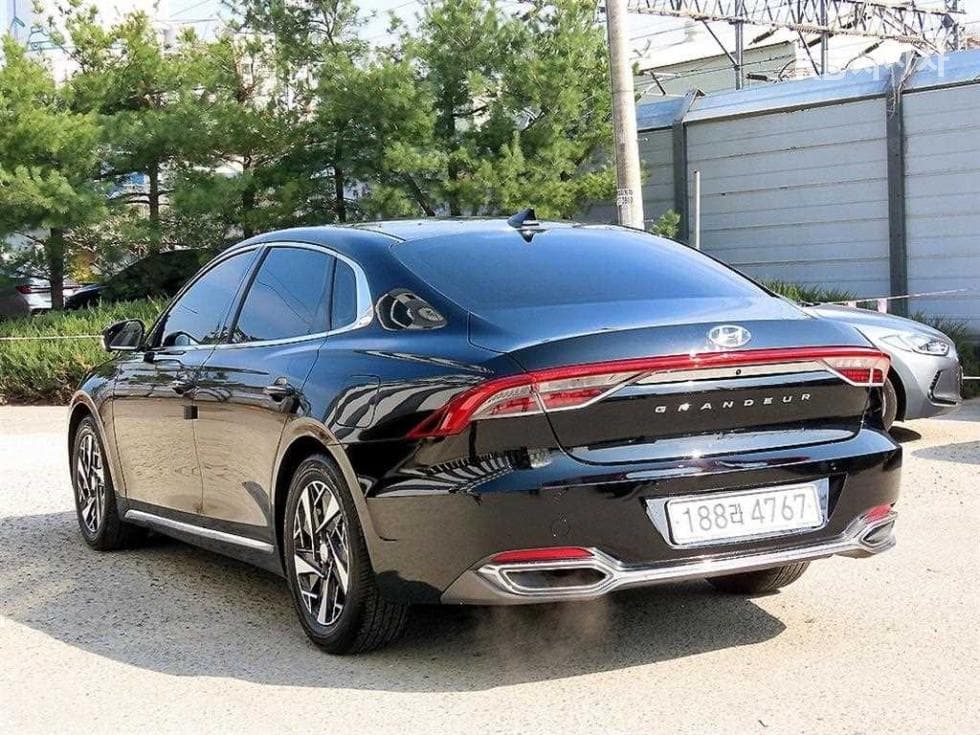 Hyundai The New (facelift) Grandeur (Azera) Hybrid2.4 Exclusive - 3