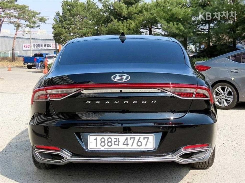Hyundai The New (facelift) Grandeur (Azera) Hybrid2.4 Exclusive - 4
